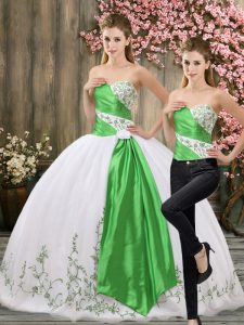 Sweetheart Sleeveless 15 Quinceanera Dress Floor Length Embroidery and Belt White Organza