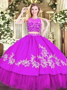 Stunning Sleeveless Tulle Floor Length Zipper Quinceanera Gowns in Red with Beading and Appliques