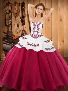 High Quality Strapless Sleeveless Satin and Organza Quinceanera Gown Embroidery Lace Up