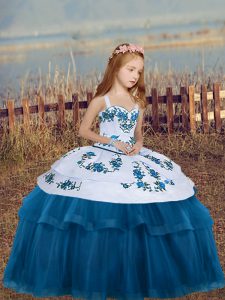 Embroidery Little Girl Pageant Gowns Blue Lace Up Sleeveless Floor Length