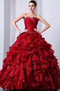 Sweetheart Wine Red Organza Quinceanea Dress with Beading and Ruffles
