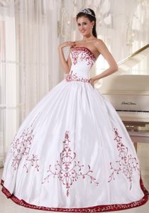 White Ball Gown Dresses for Quince with Wine Red Embroidery