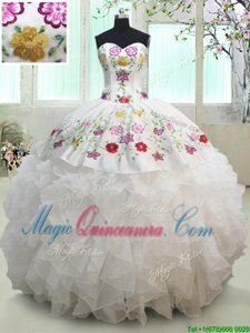 Floor Length Ball Gowns Sleeveless White Quinceanera Dresses Lace Up