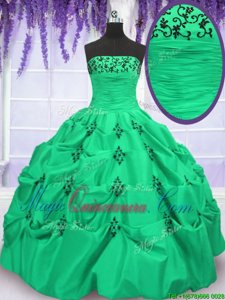 Luxurious Sleeveless Embroidery and Pick Ups Lace Up Sweet 16 Dresses