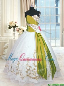 Popular Sweetheart Sleeveless Lace Up 15 Quinceanera Dress White Organza