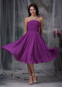 Ruched Purple Chiffon Dama Dresses for Quinceanera of Tea Length