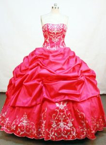 Taffeta Strapless Appliques Pick Ups Red Puffy Quinceanera Dresses