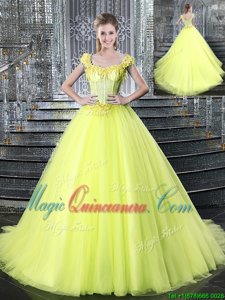 Vintage Straps Straps Yellow Lace Up Vestidos de Quinceanera Beading and Appliques Sleeveless With Brush Train